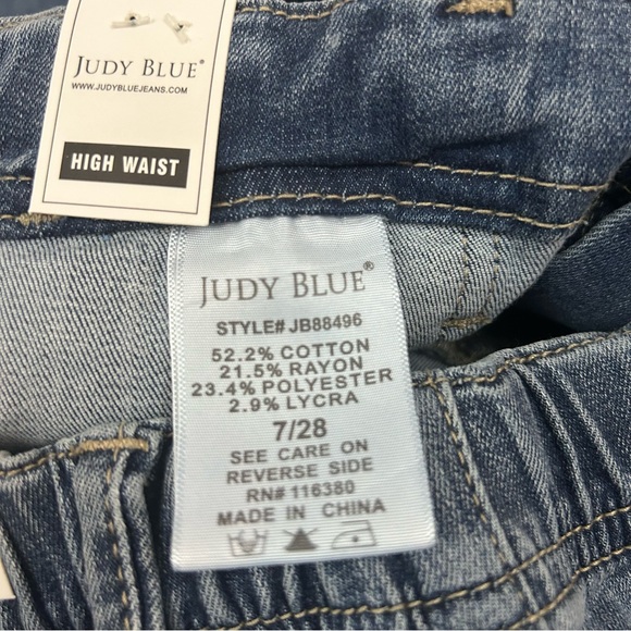 NWT Judy Blue Airplane Mode medium wash denim drawstring joggers - Picture 5 of 8